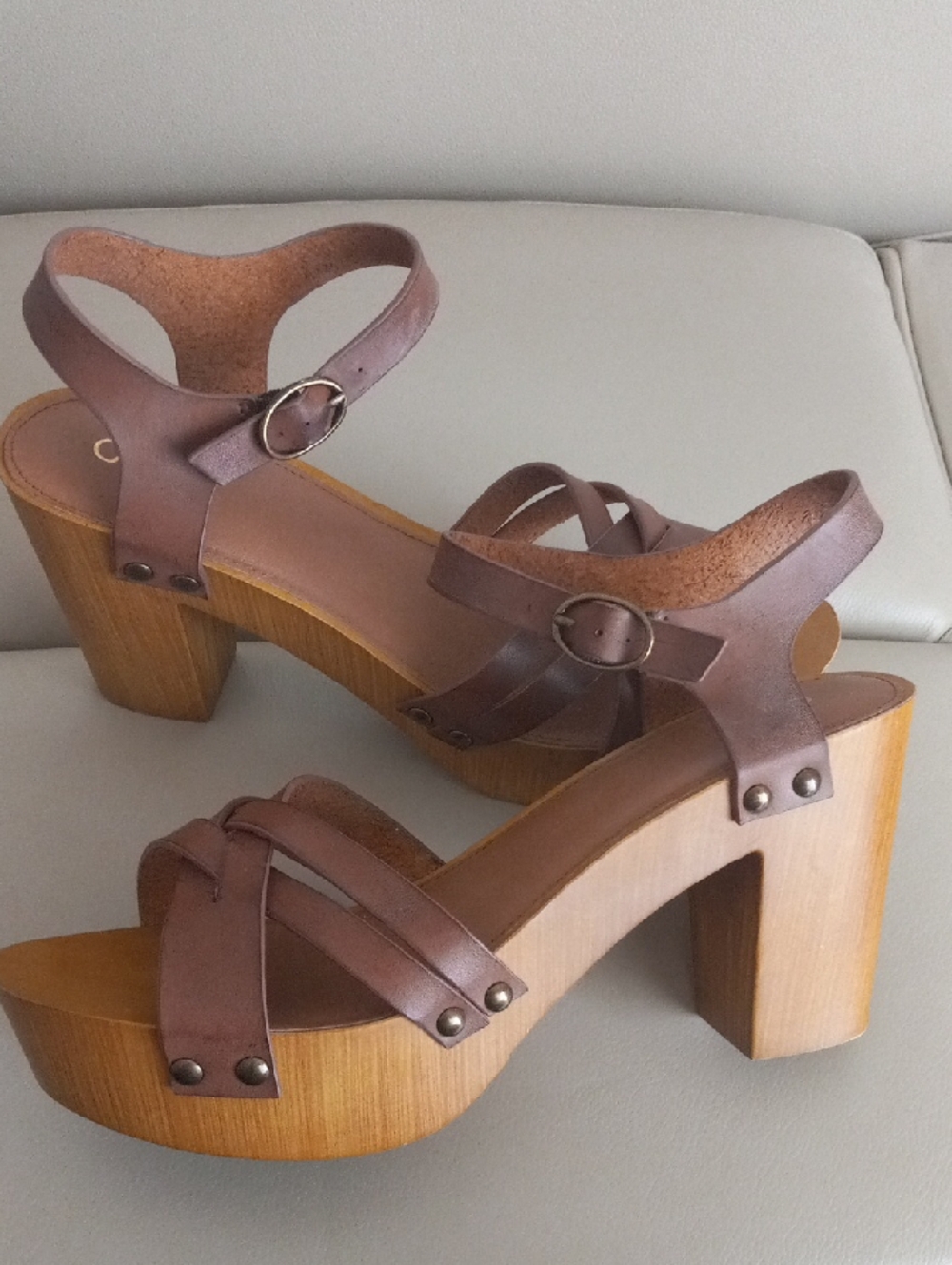 Women’s Brown Leather Platform Sandals with Wooden Heel Size 11